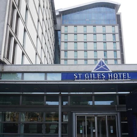 St Giles Heathrow - A St Giles Hotel Feltham ภายนอก รูปภาพ