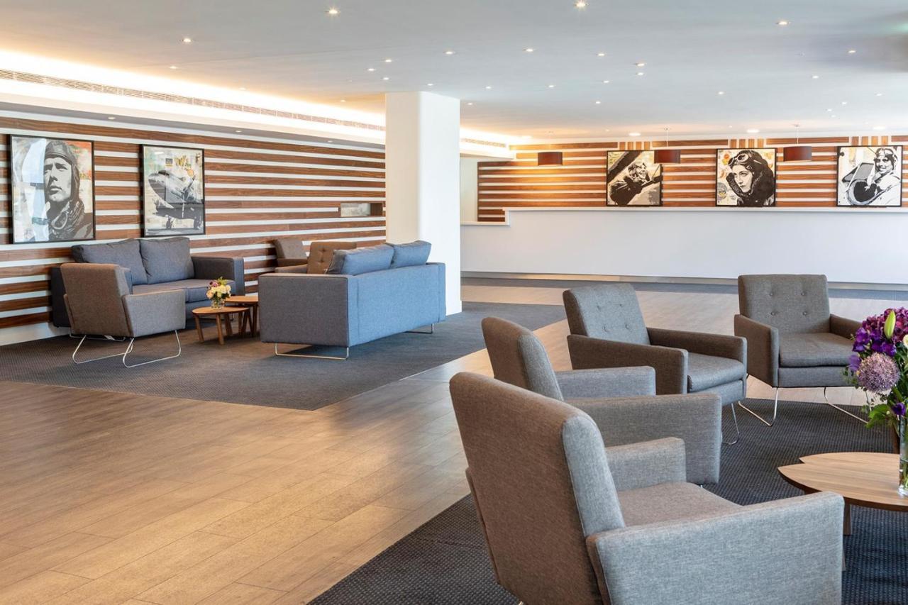 St Giles Heathrow - A St Giles Hotel Feltham ภายนอก รูปภาพ